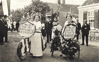 Expositie Vrouw in 20 e eeuw 