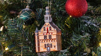 Hoofdtoren kerstbal op voorraad