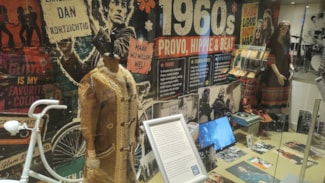 Van nozem tot TikTok: Museum van de 20e Eeuw duikt in ruim 70 jaar jongerencultuur