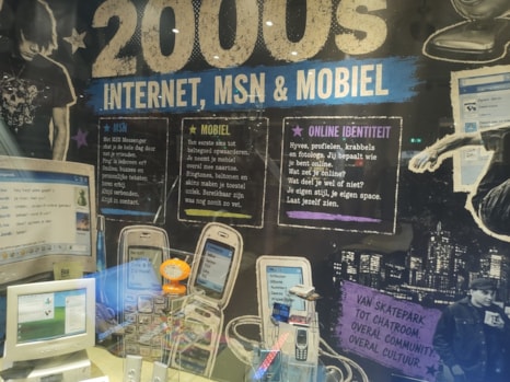 tentoonstelling “Jong! Jeugdculturen van nozem tot TikTok” 00s